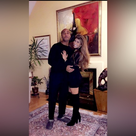 Meet your Posher, Drea - Picture 2 of 3